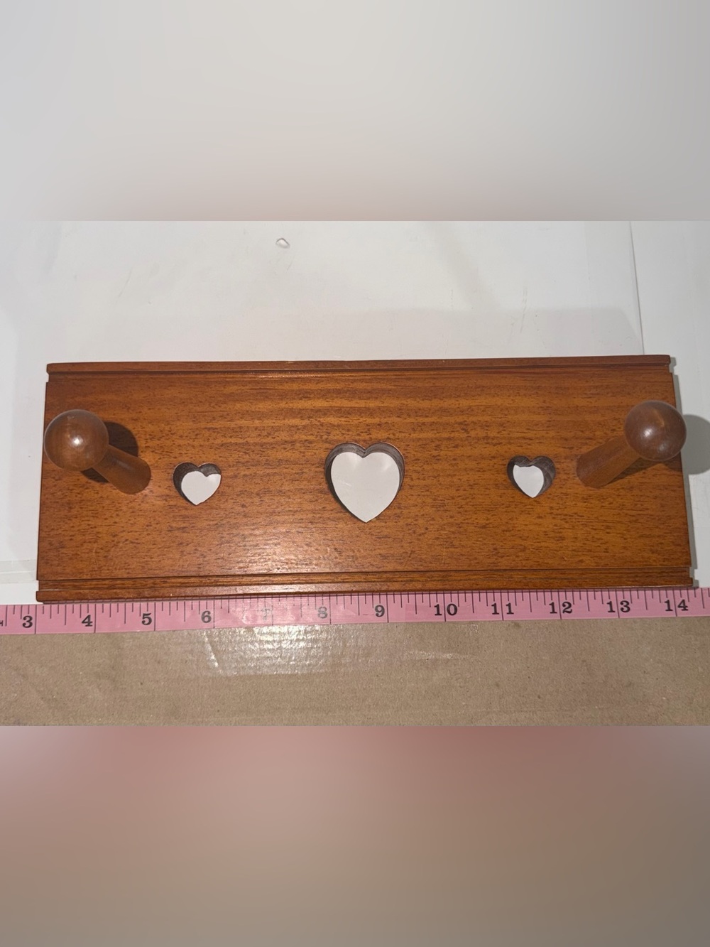 Vintage Wood Heart Wall Rack - Picture 1 of 8